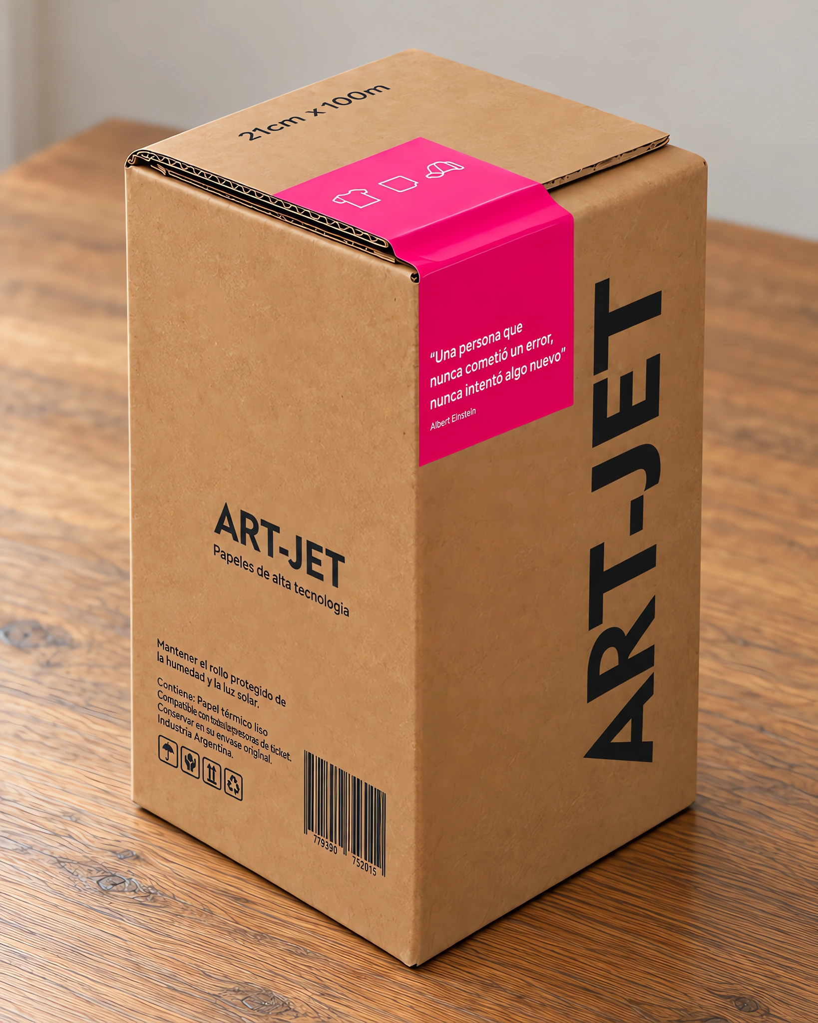 Caja de papel en rollo para sublimar de 21 cm × 100 m, sobre la mesa de trabajo
