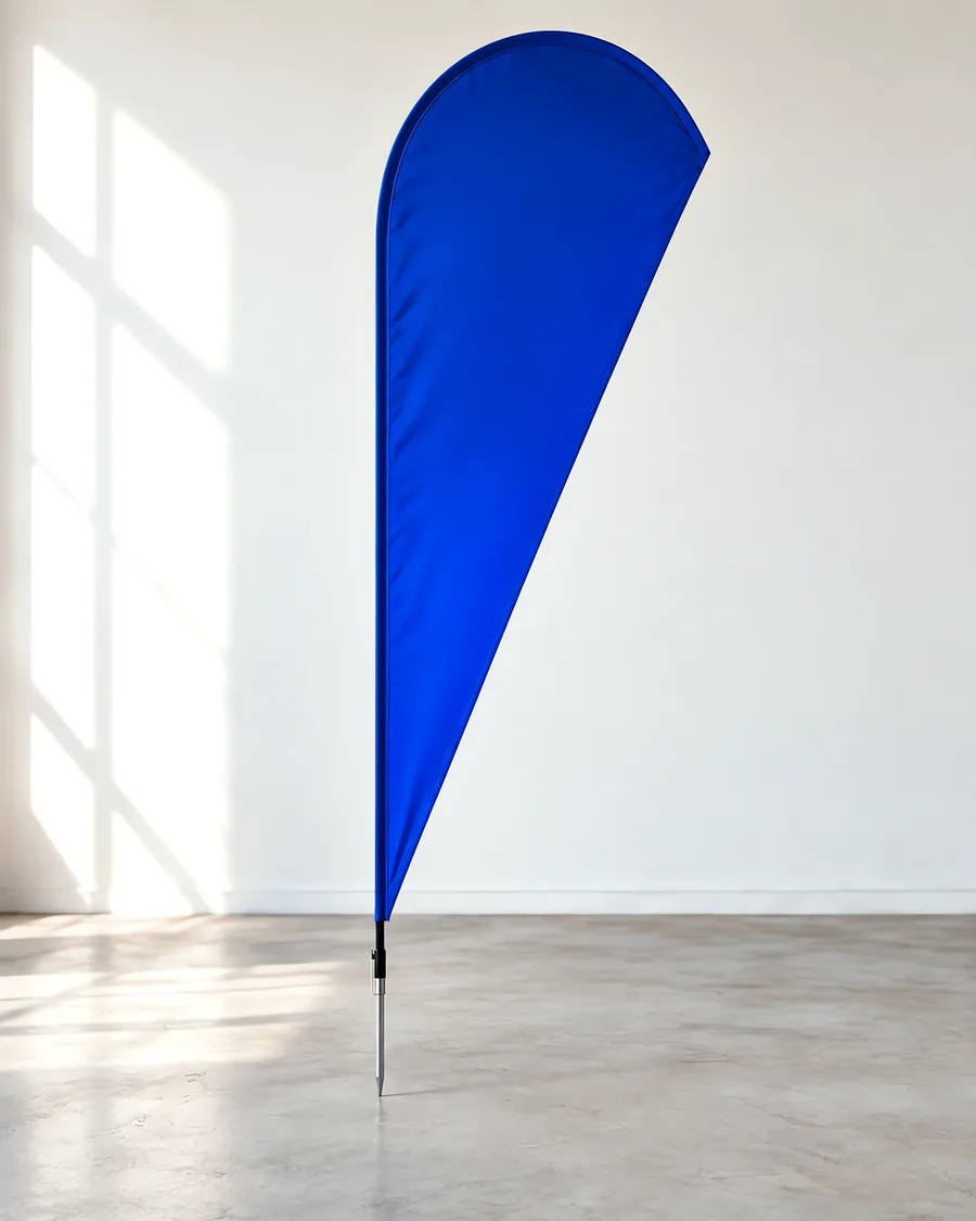 Fly banner