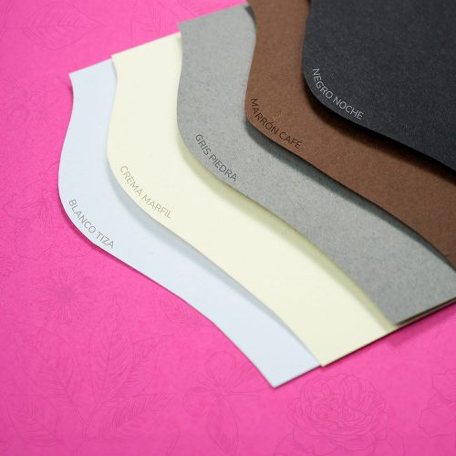 Adorie A4 180 Grs Papelina Gris Piedra X 20 Hojas - Imagen 2