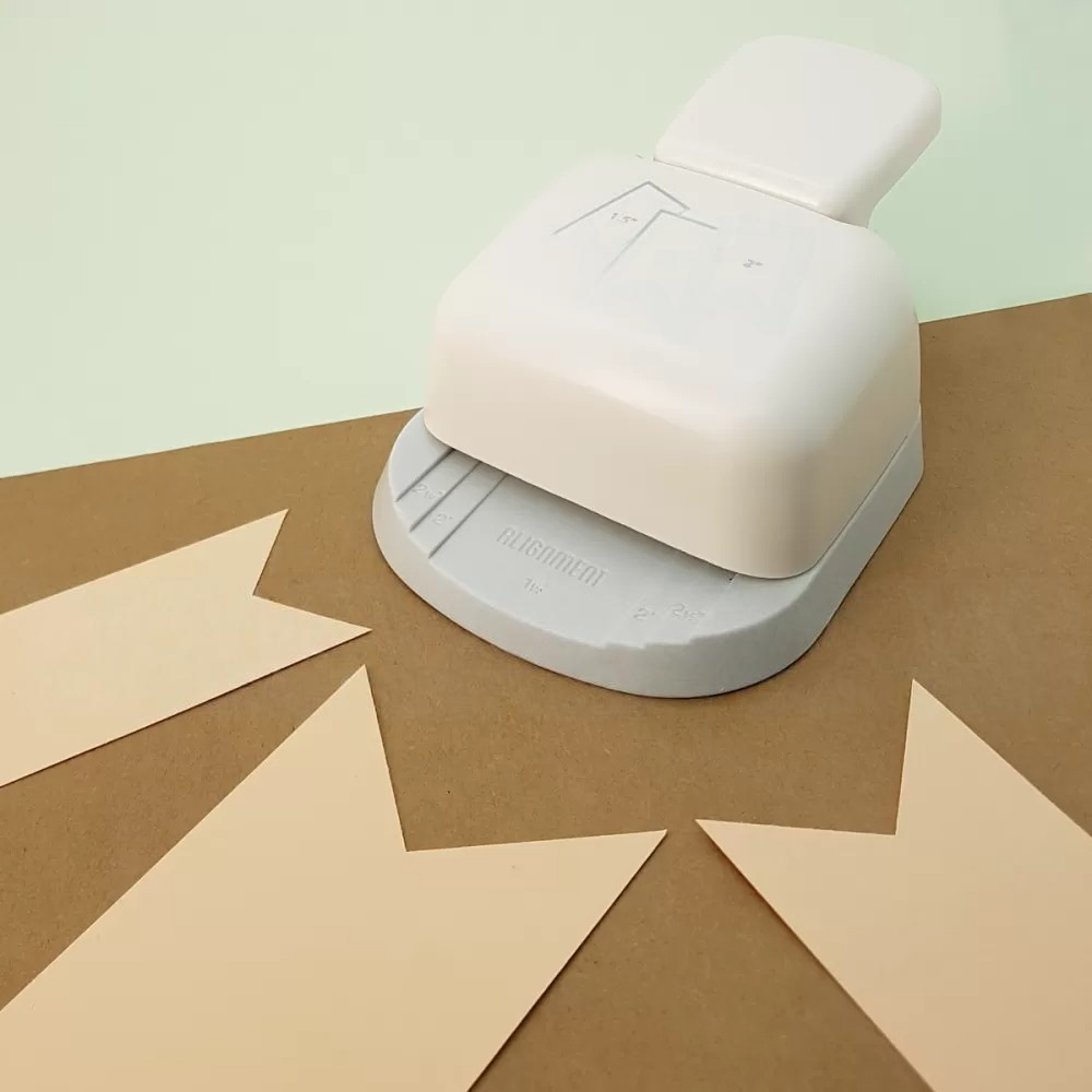 Perforadora Para Banderin Regulable