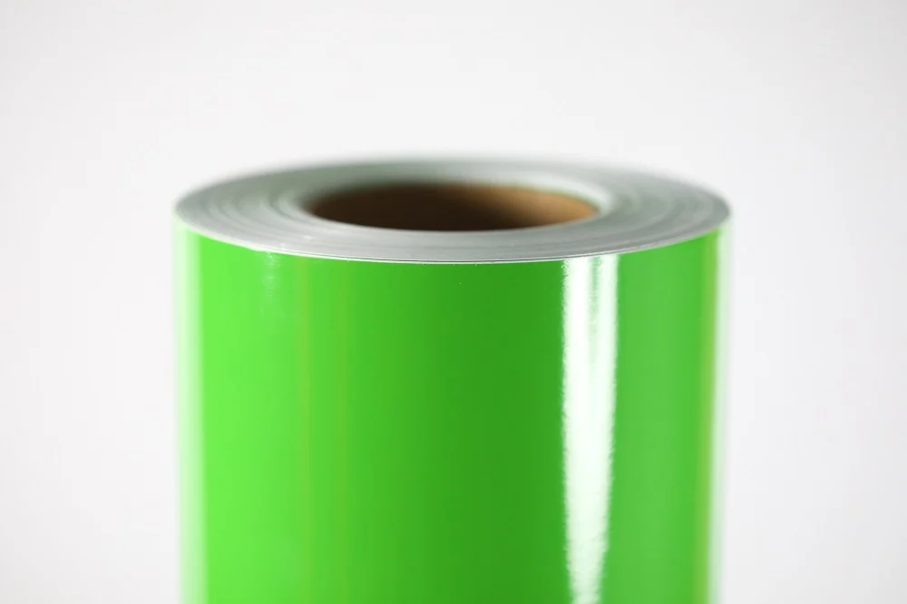 V668 Vinilo Mccal X 122 Cm Verde Manzana Brillante X Metro