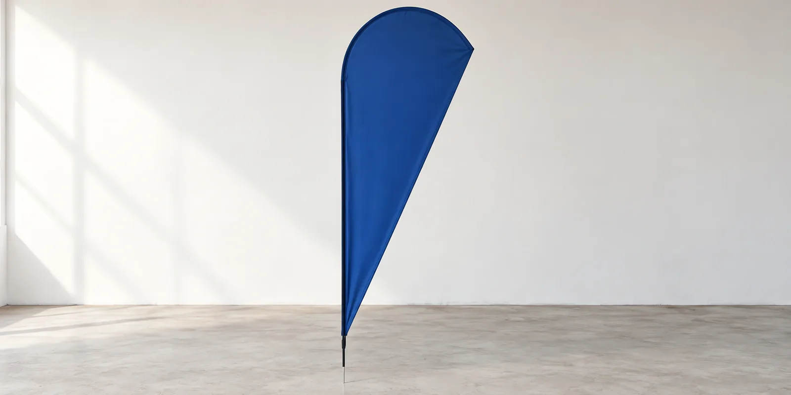 Fly banner